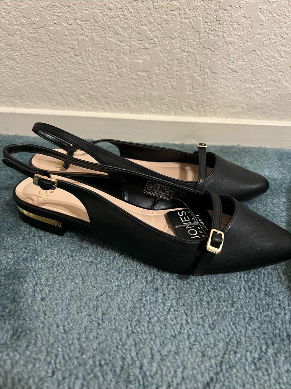 NWT Jones New York Black Pointed Slingback Flats with Gold Accent